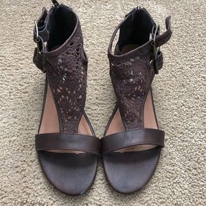 SUGAR Sandals Brown Crochet Kitten Wedge 8M